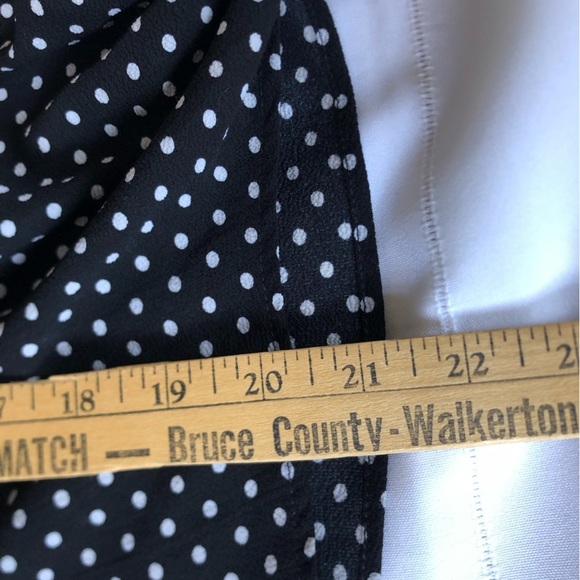 Monteau Polka Dot Scalloped Top - Picture 9 of 10